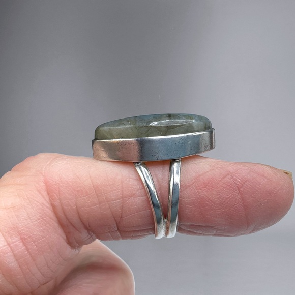 🌺Artisan Sterling & Labradorite Ring - Picture 14 of 16